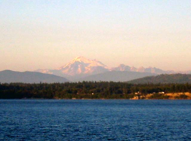 040-ferry-mount-baker